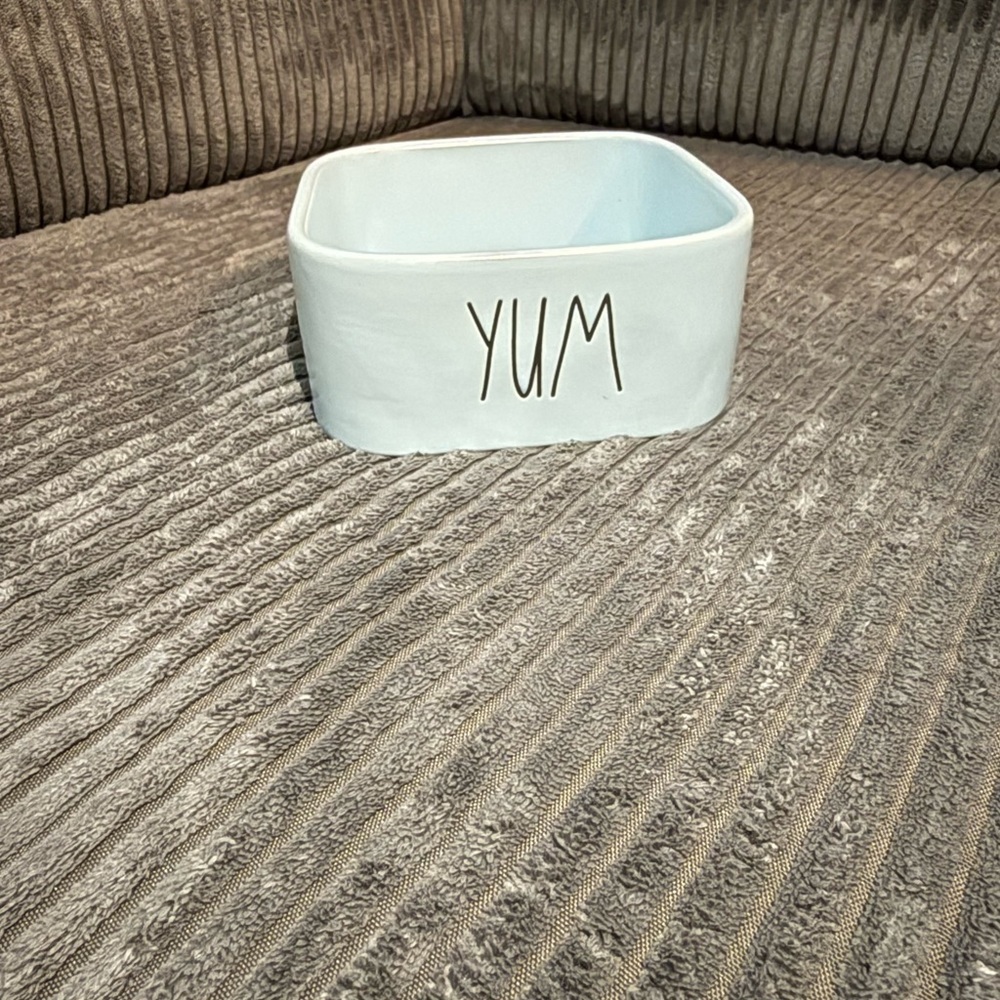 Rae Dunn Light Blue 'YUM' Pet Dish - NEW